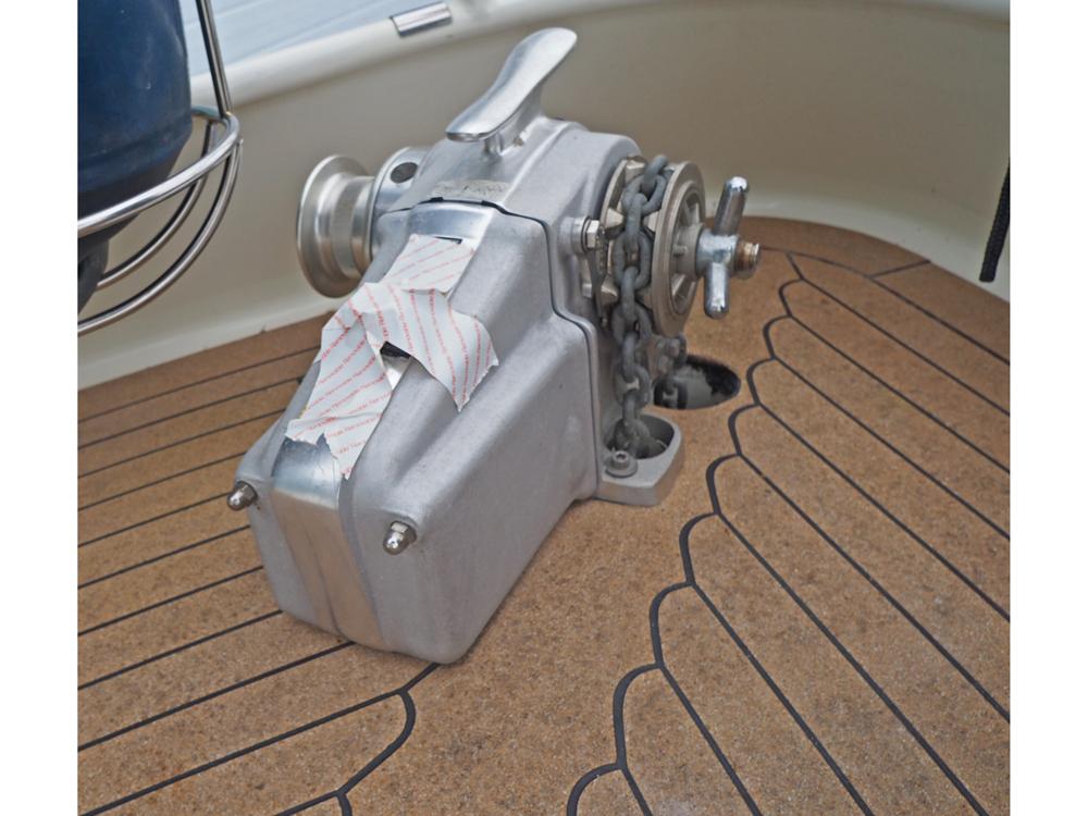 Deck equipment
